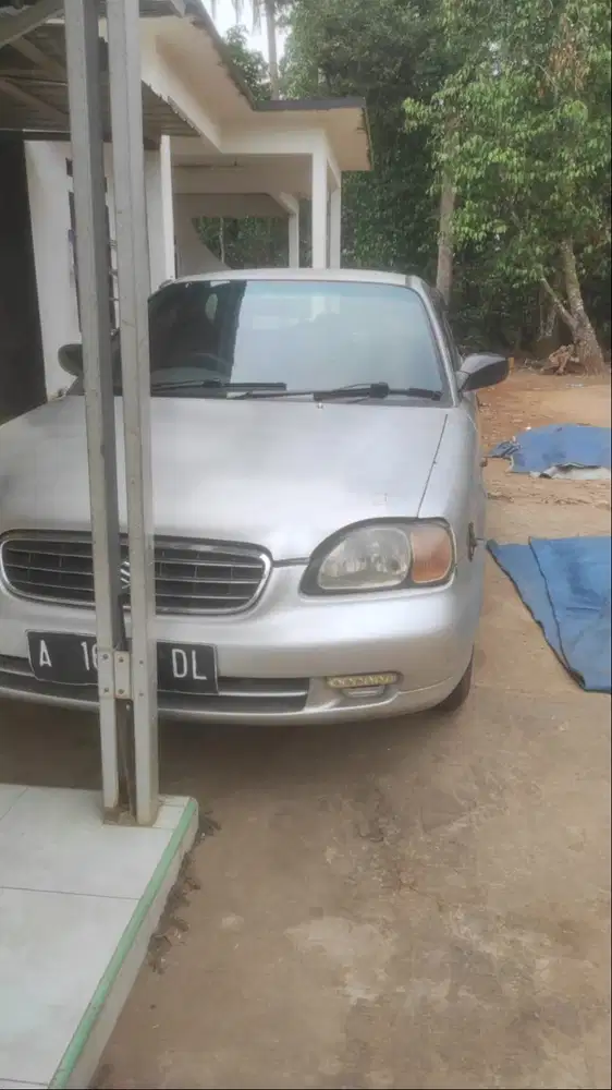 suzuki baleno 2001