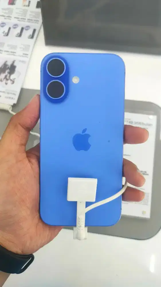 iPhone 17 128 garansi resmi