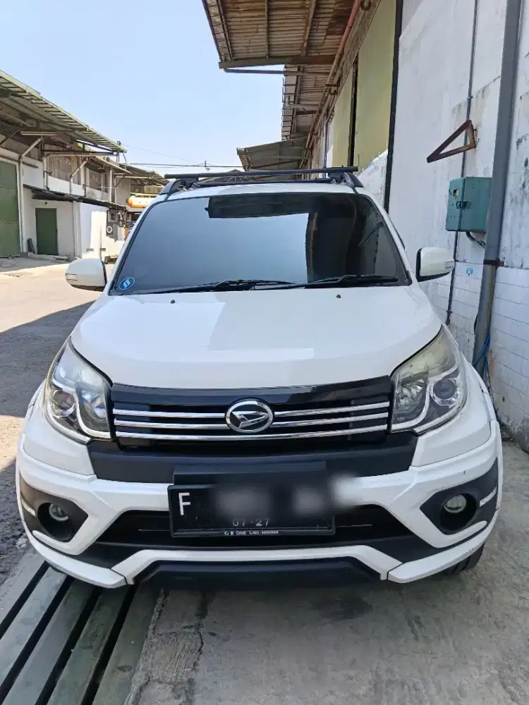 Daihatsu Terios R Adventure matic 2017 Putih