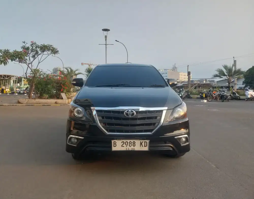 Kijang Inova V Luxury 2.0 at