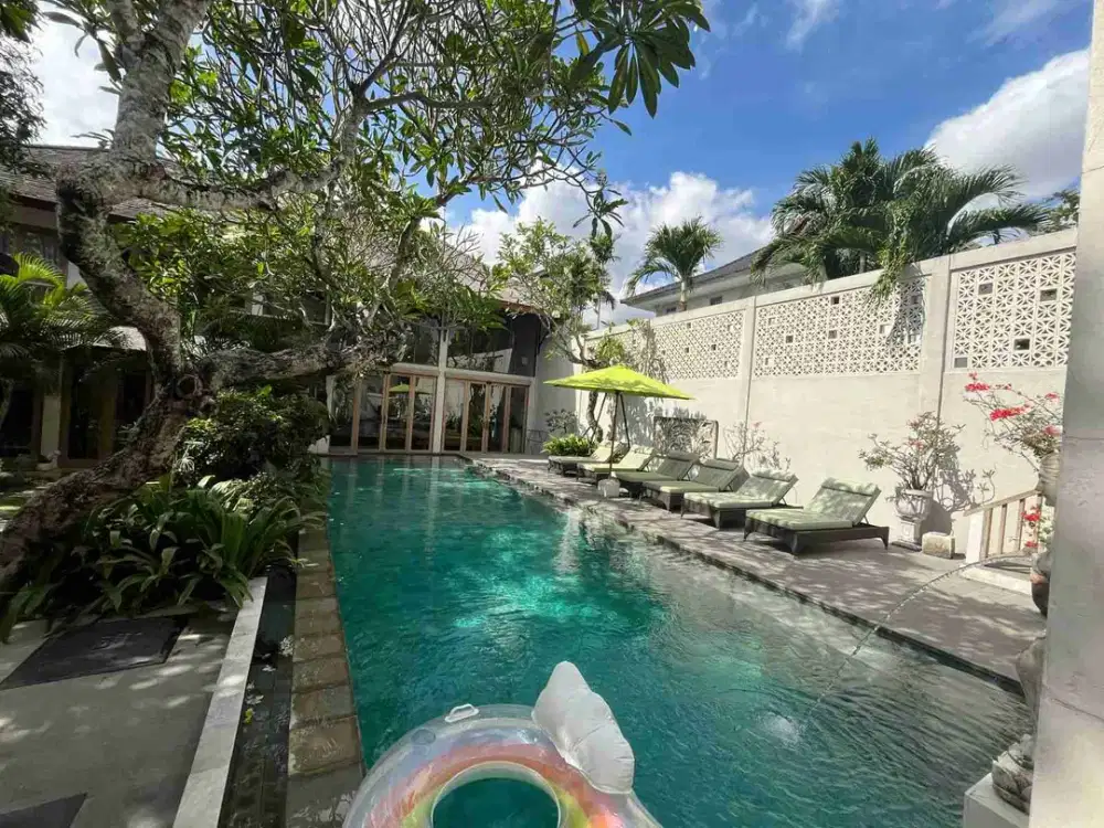 Dijual Luxury Villa 4 KT di Batu Belig, Dekat Pantai & Seminyak