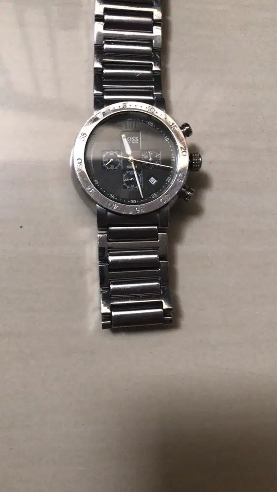 HUGOBOSS WATHX UNISEX LIMOTED EDITION