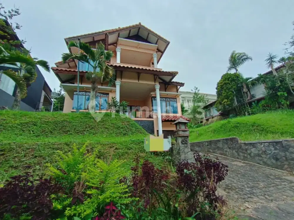 Rumah Bagus di Dago Resort Siap Huni View Bandung