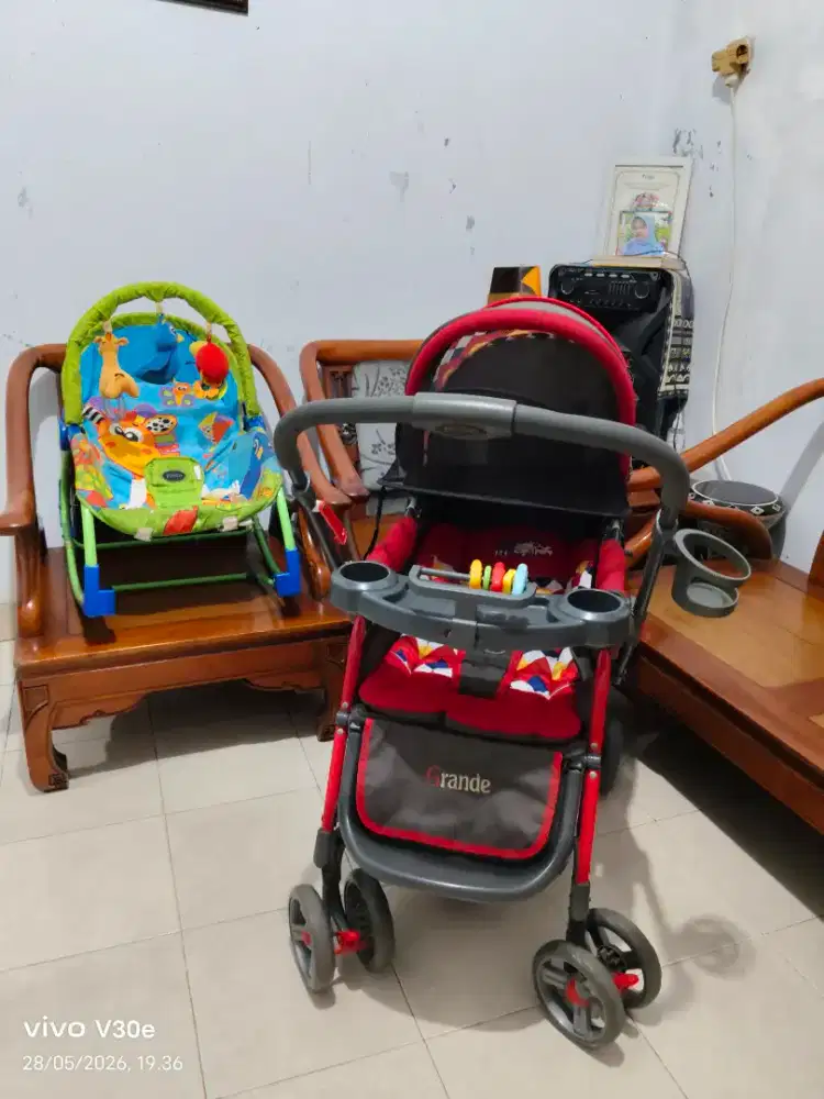 Di jual Stloller & Kursi Goyang