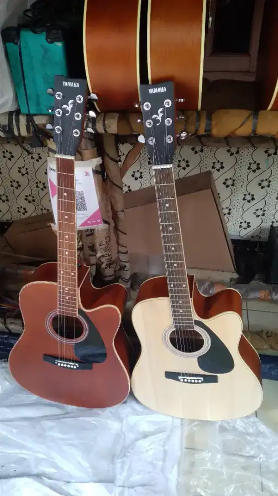 GITAR YAMAHA F310