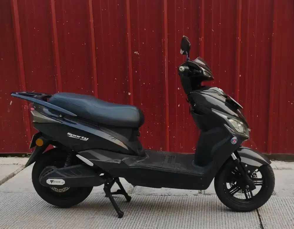 Smoot tempur hitam low km th 2021