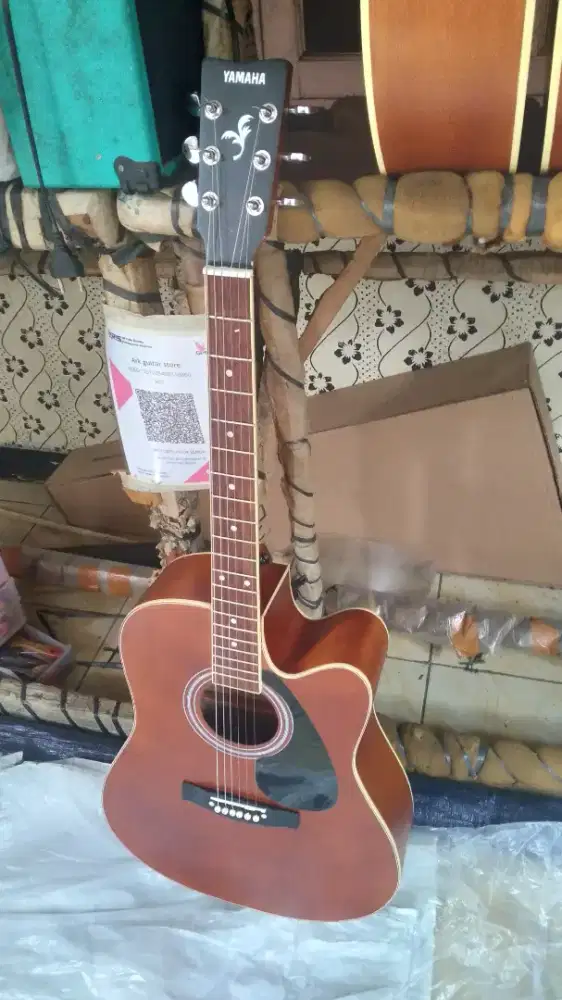 GITAR YAMAHA F310 Jumbo