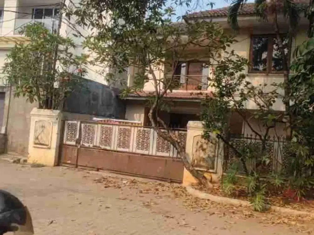 Rumah Besar Di Duren Tiga Mampang