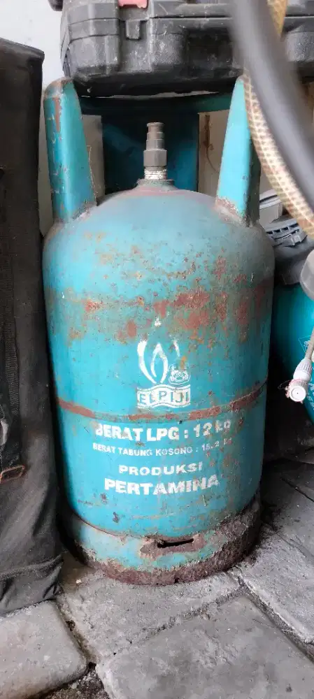 Tabung elpiji 12kg