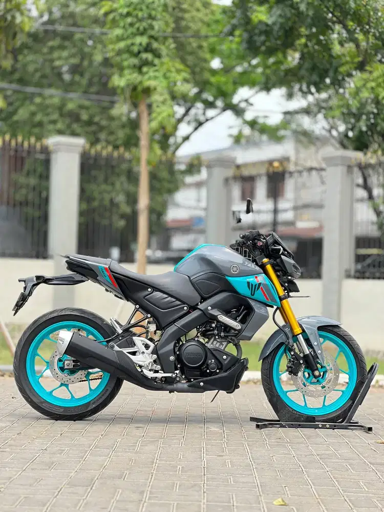 YAMAHA MT15 GREY 2022 KM 4K PAJAK ON LIKE NEW