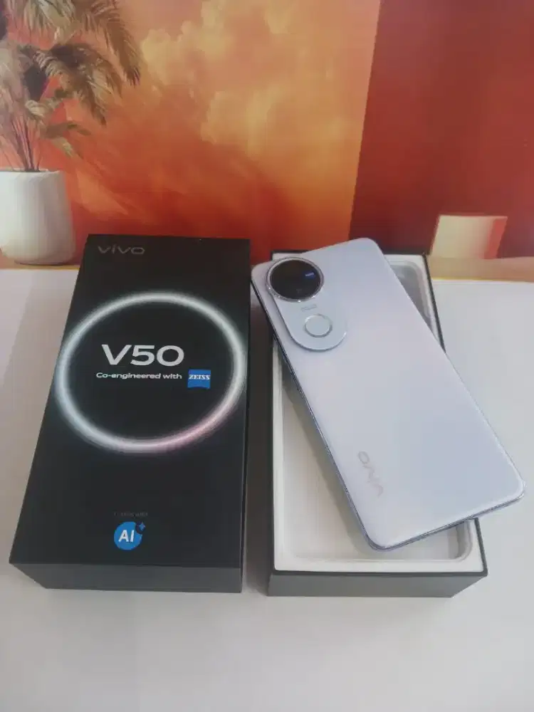 Vivo v50 5g 12/256gb fullset