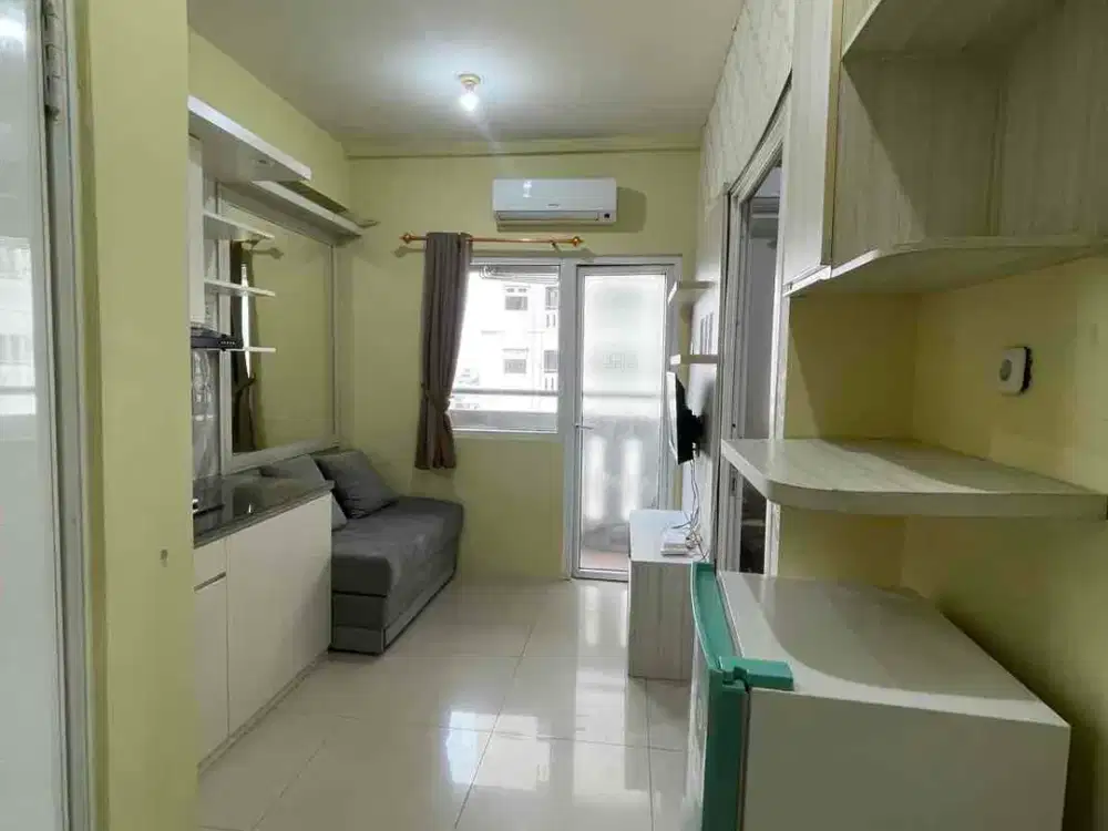 SEWA MURAH!!! Apartemen Green Pramuka City 2BR Full Furnish Lantai Rendah