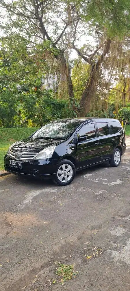Nissan Grand livina 2012 Bensin