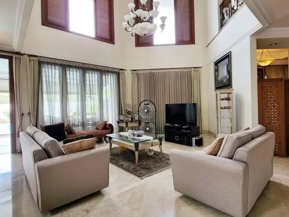 Dijual Rumah Sultan Semi Furnish Pondok Indah Jakarta Selatan