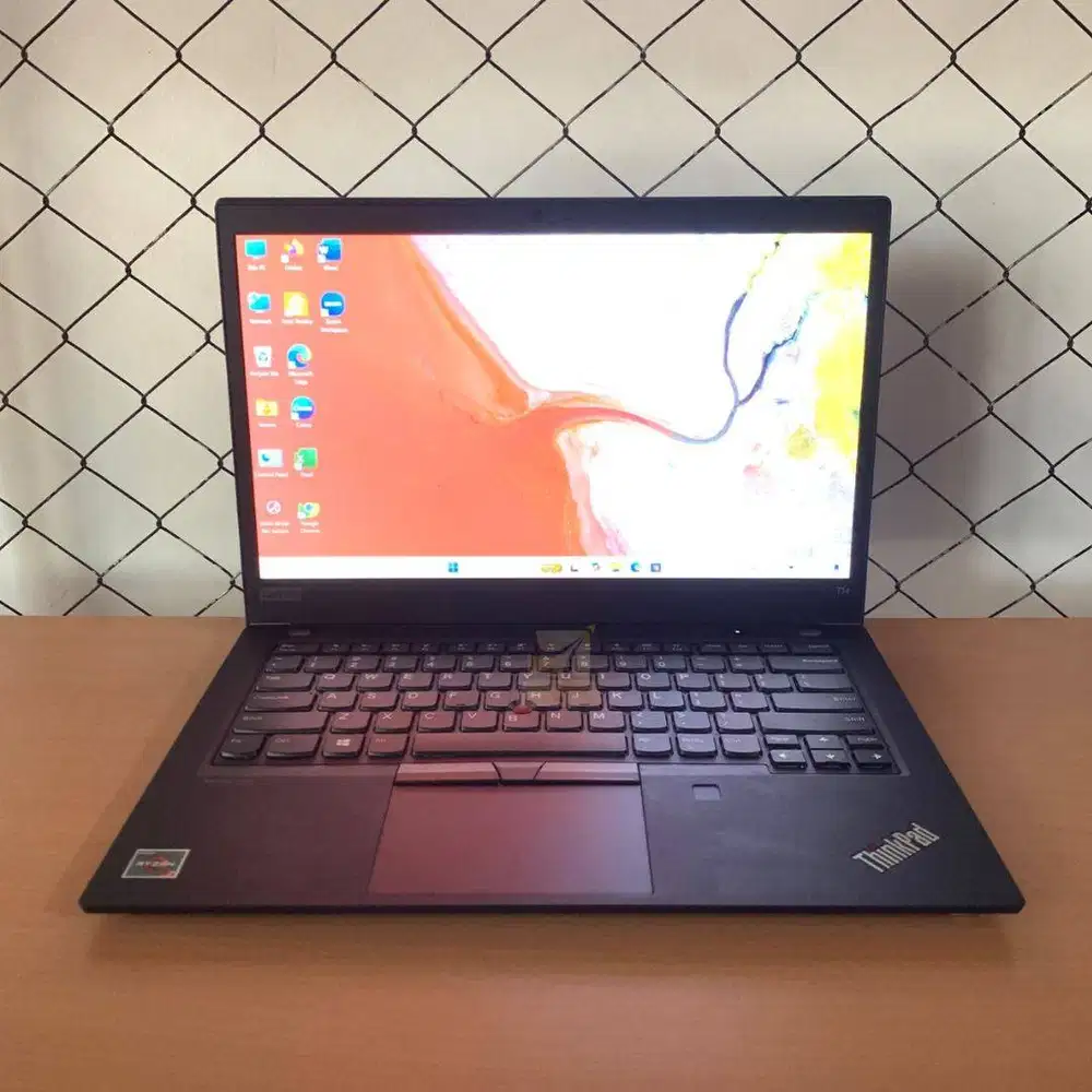 Lenovo ThinkPad T14 Gen 2 / Ryzen 7 PRO 5850U / RAM 16GB / SSD 256GB /