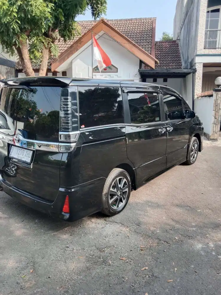 Toyota Voxy 2018 Bensin