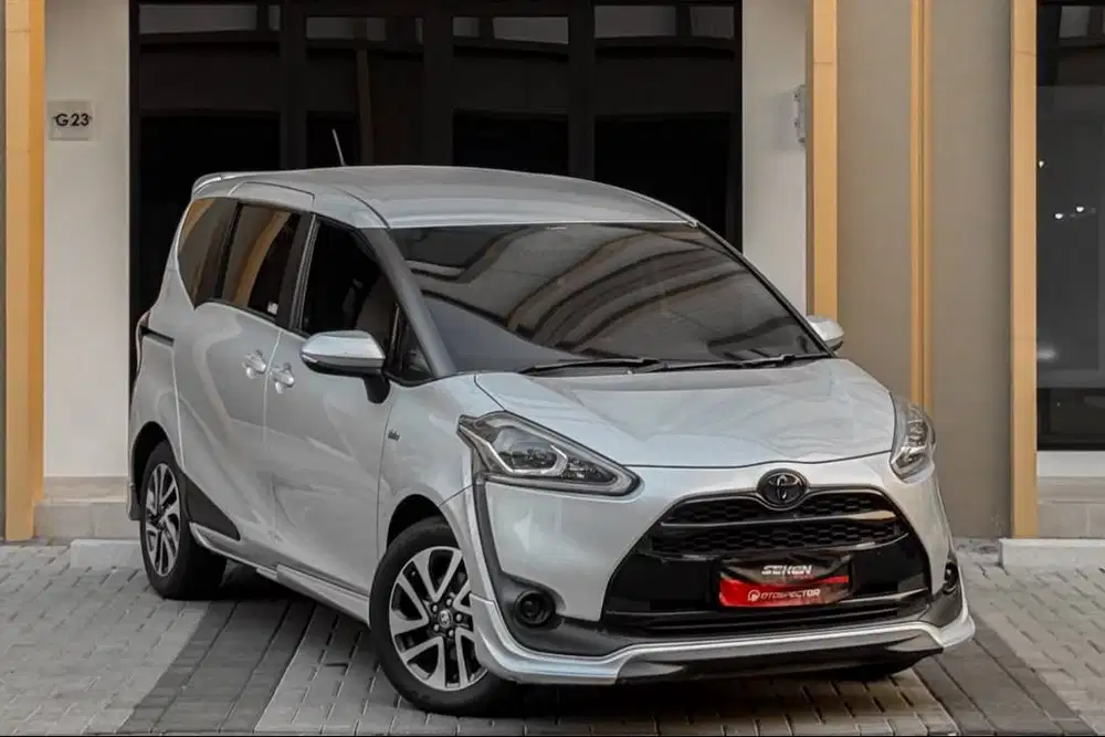 Toyota Sienta 1.5Q 1.5 Q AT Matic 2016 Silver Metalik.
