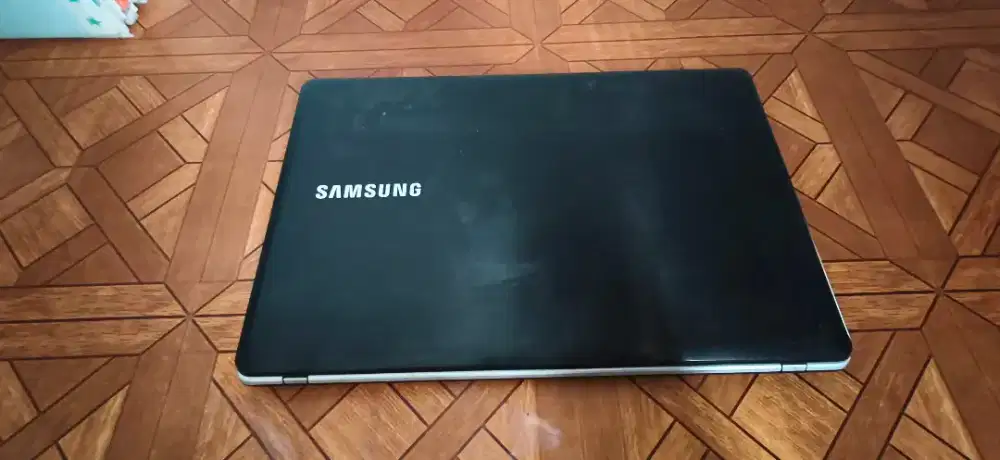 Di jual laptop samsung 16
