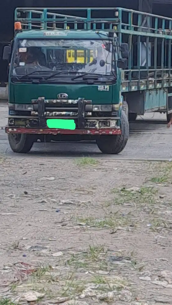 Dibutuhkan supir trailer angkutan motor!!