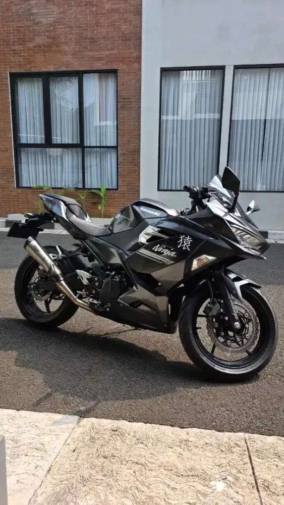 Kawasaki Ninja 250 Non ABS Tahun 2021