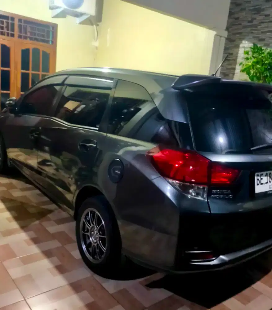 Mobilio manual low km