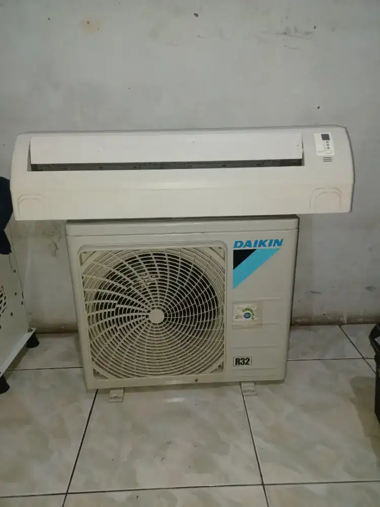 Ac daikin 1/2 pk