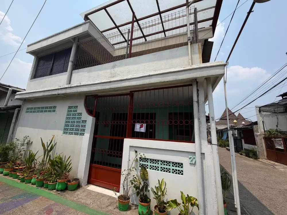 Disewakan rumah 2 lantai