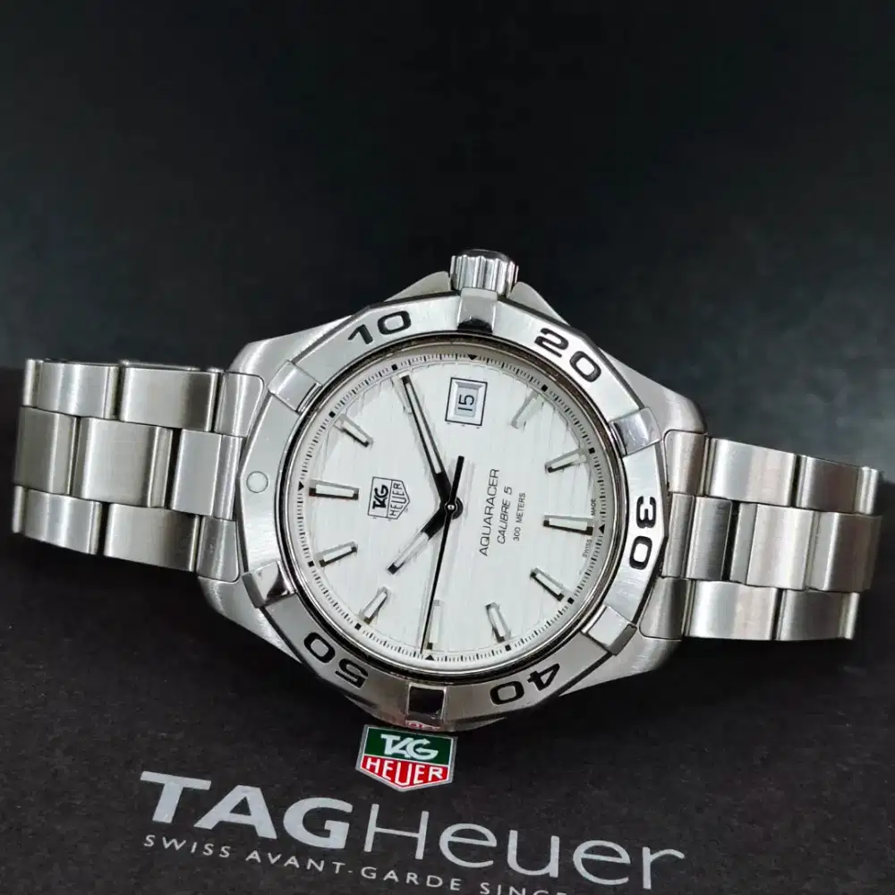 [For Sale] TAG Heuer AquaRacer Calibre 5 WAP2011 41mm White Dial