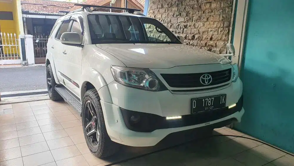 Toyota Fortuner 2012 Bensin