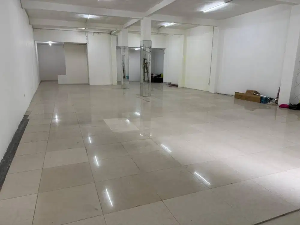 Disewakan Rukan Cocok Untuk Usaha di Mainroad Gatot Subroto Bandung