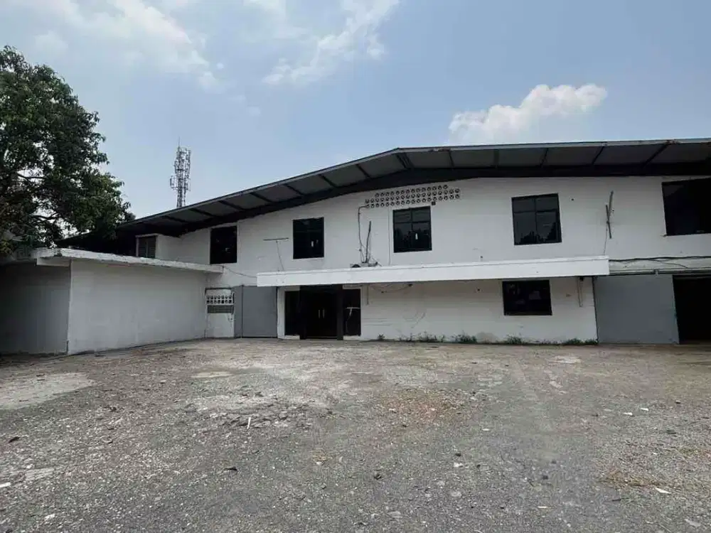 Disewakan murah , jarang ada gudang mandiri di mainroad banjaran bandung