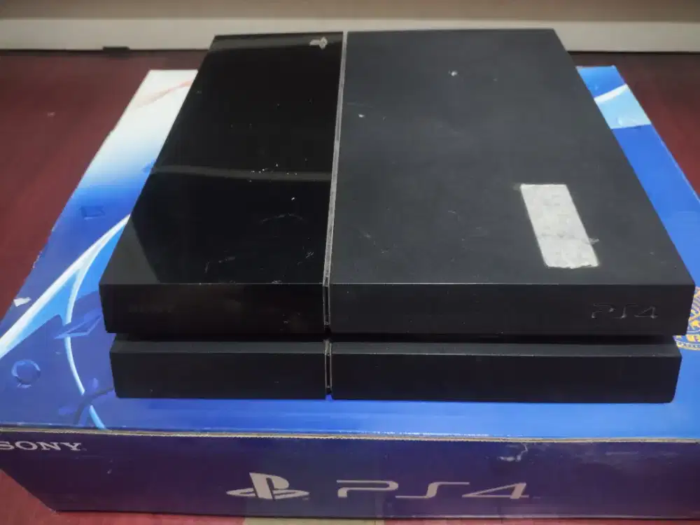 Dijual PS4 FAT 500GB BLACK