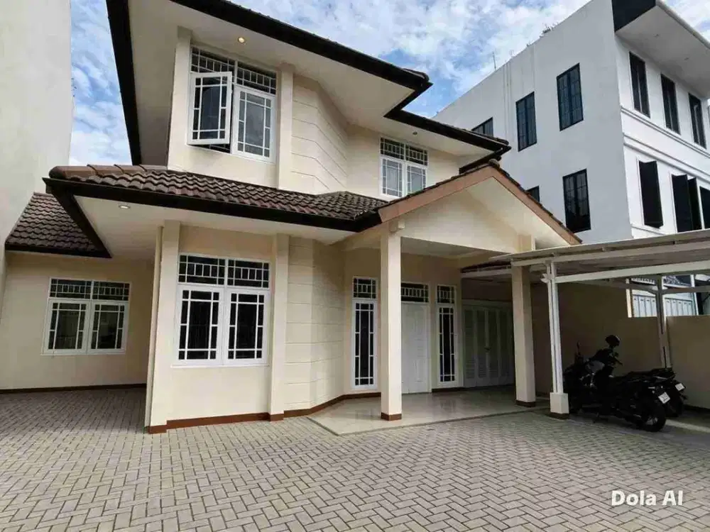 BARU RENOV LUAS 256 RUMAH CILANDAK TENGAH JAKARTA SELATAN