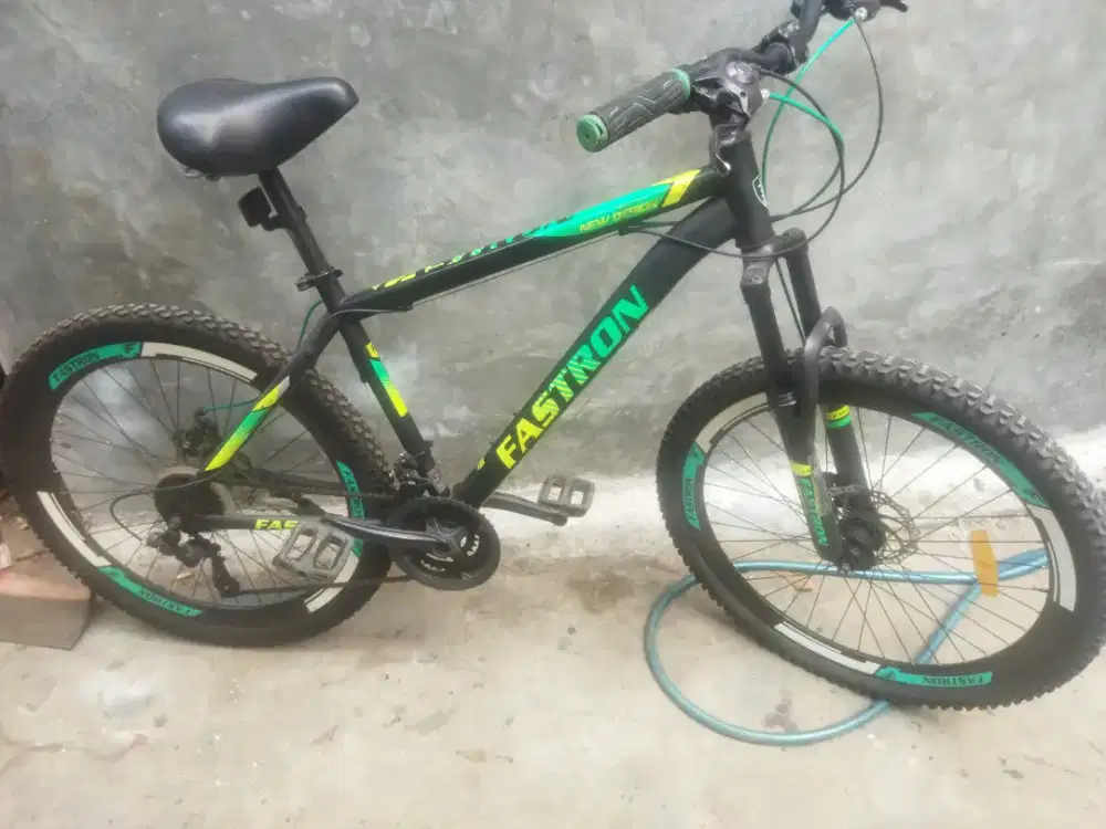 Sepeda gunung Fastron 26