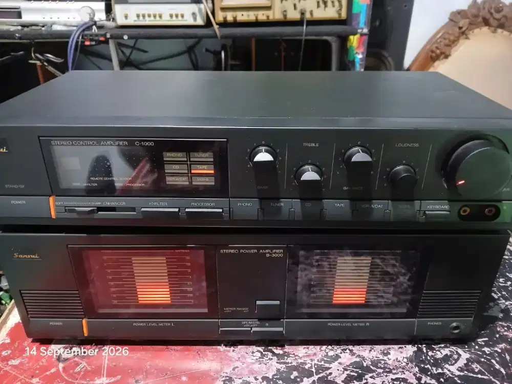 Amplifier B3000 dan Preamp c1000 Sansui vintage
