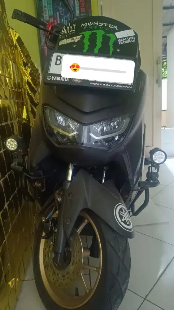 Sepeda Motor Yamaha Nmax 2020 hitam