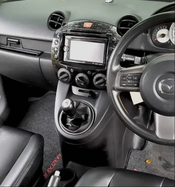 Mazda 2 – 2010 (Type R)