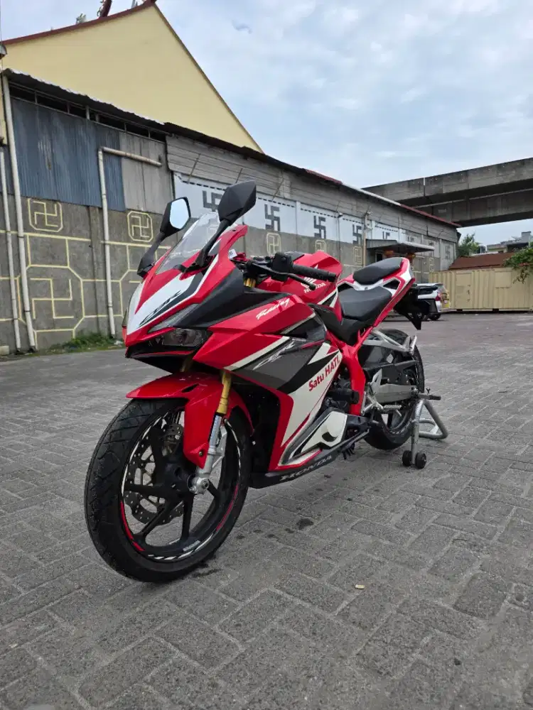 Honda CBR 250RR Red Racing 2017