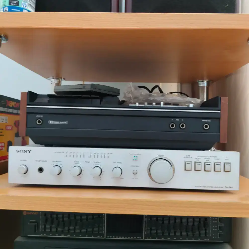 Integrated Stereo Amplifier SONY TA-F40 Vintage