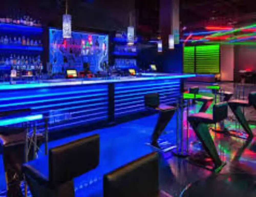 Loker Lc Club& Karoke