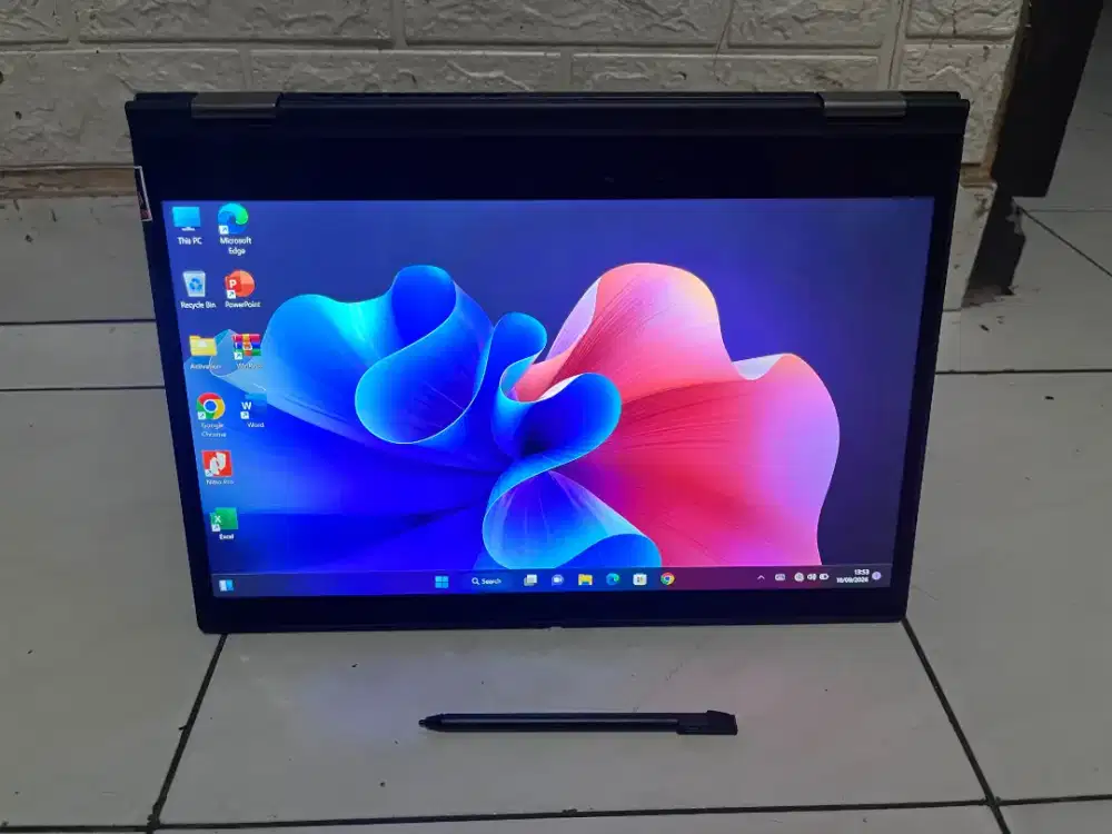 Dijual Lenovo Thinkpad X390 Yoga Intel core i5 gen8 (ram 8/nvme 128)