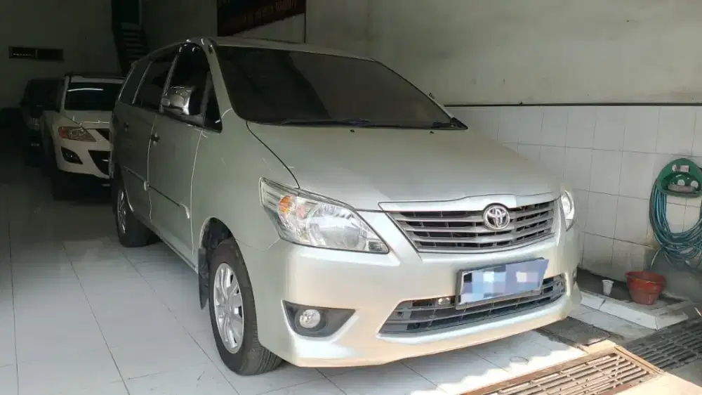 Toyota Innova J bensin manual 2012 Istimewa