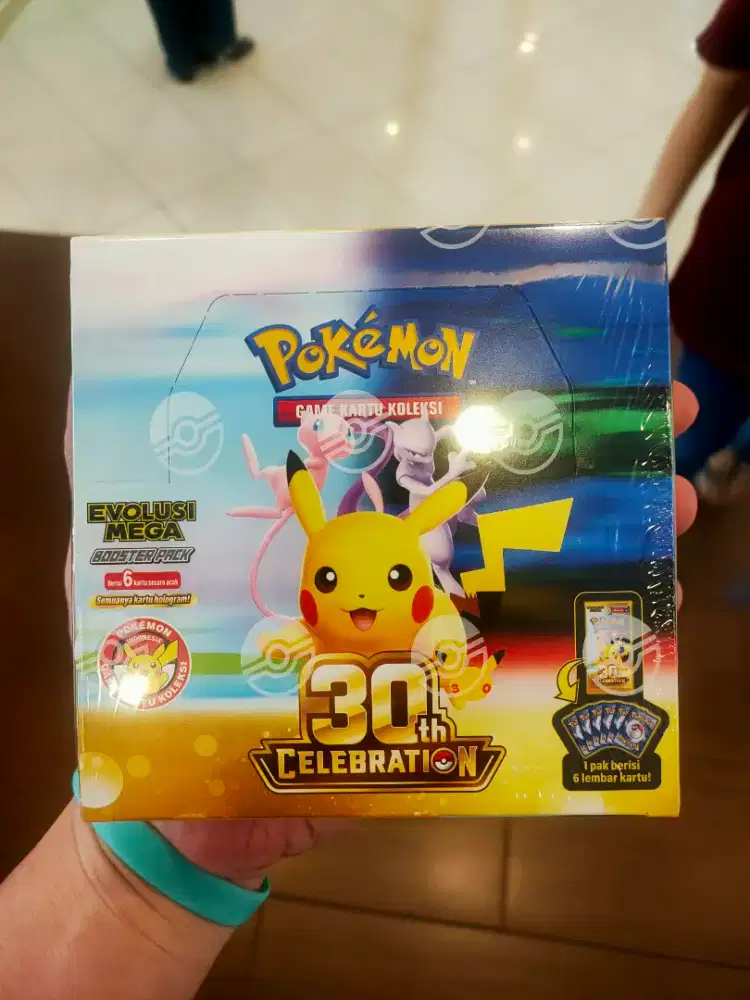 Starter pack kartu pokemon 30 thn