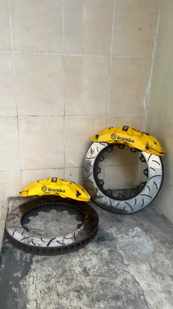 FS BBK BREMBO MS6 ORIGINAL EX MASERATI PNP INNOVA REBORN R18