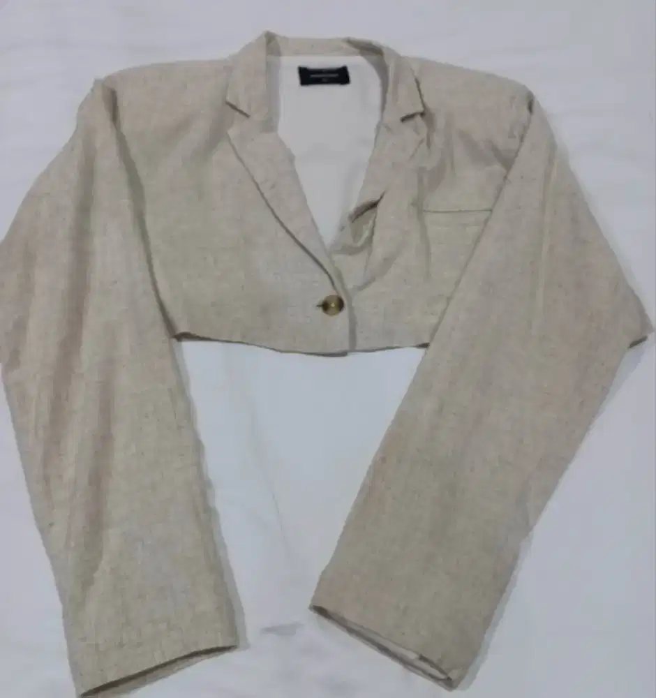 Dijual Cepat, Crop Jacket Cottonink x Anazsiantar size S/M