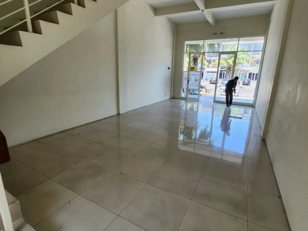 Disewakan Ruko 3 Lantai North West Cck Utk Fnd Dan Kantoran Surabaya Barat