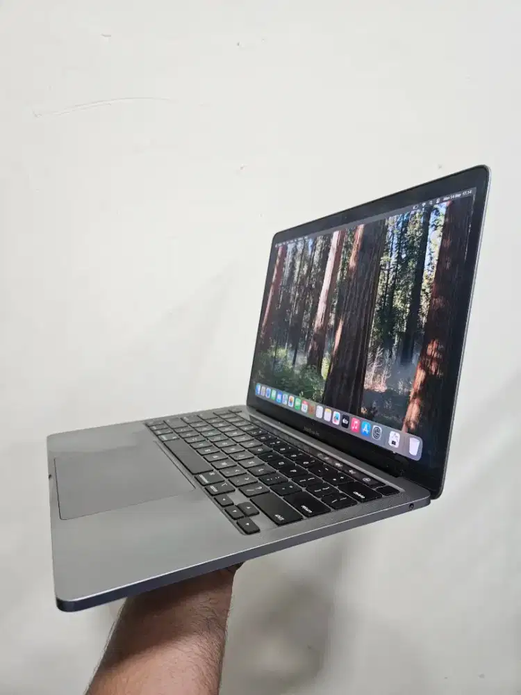 Macbook Pro M1 2020 16/512