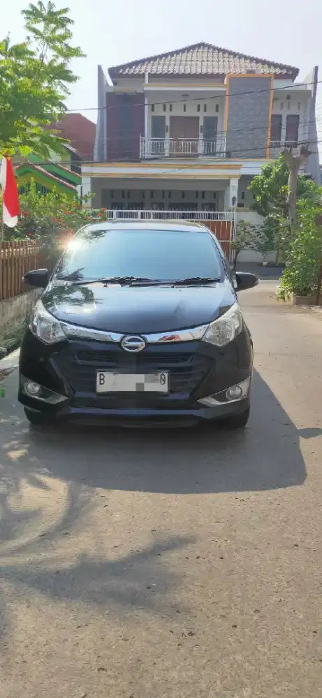 Sigra R matic th 2017