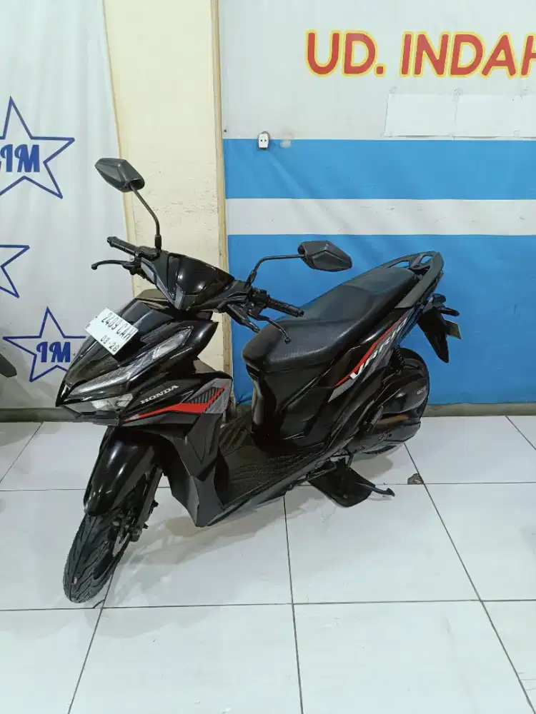 VARIO ESP CBS SPORTY FI ECO 125 2023 bisa kredit