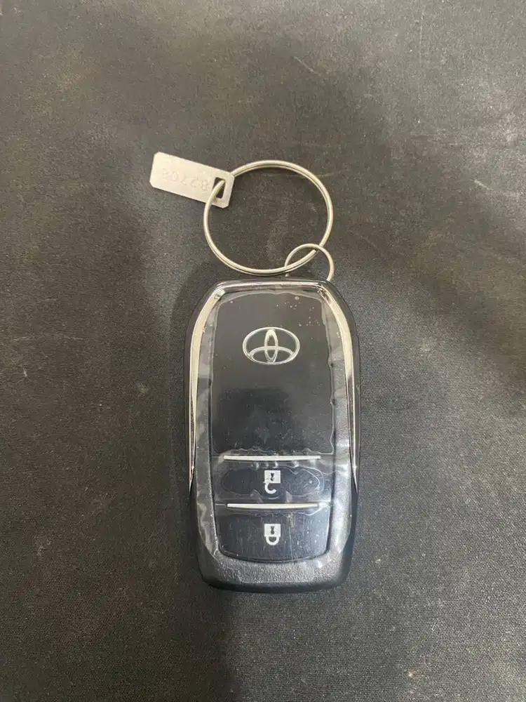 Remot remote kunci smart key innova reborn tipe Q V venturer original